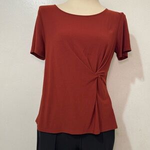 AUW Women's Short Sleeve Knot Front Top - Deep Red